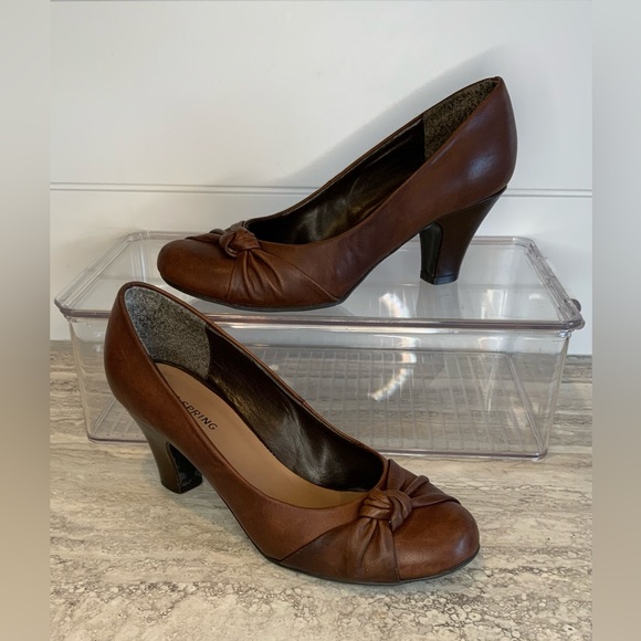 Call It Spring Brown Vegan Leather Pump - Size 6.5 - Picture 2 of 5